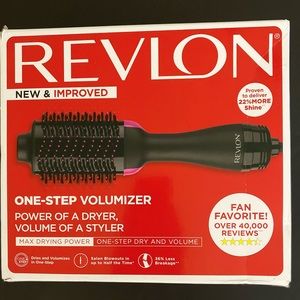 (NEW) REVLON One-Step Hair Dryer& Volumizer